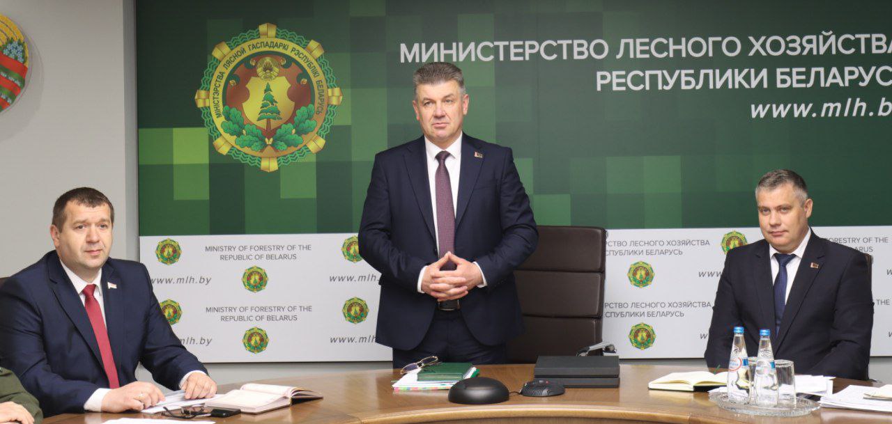 В новом составе руководство Минлесхоза
